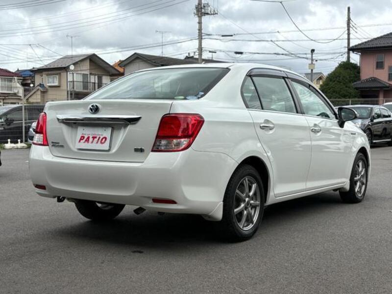 COROLLA AXIO