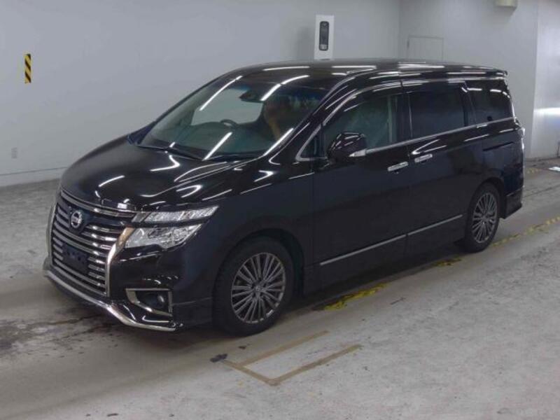 NISSAN ELGRAND