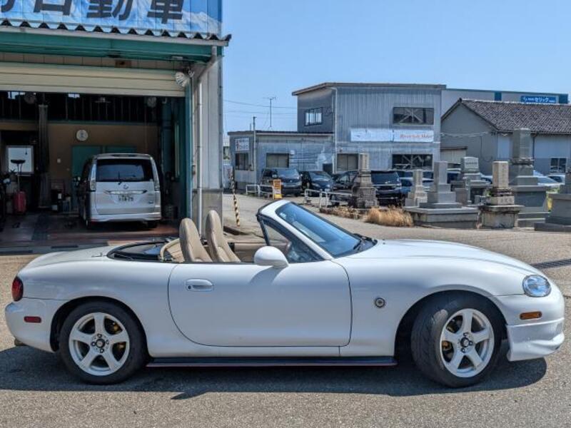 ROADSTER