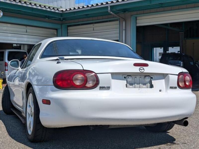 ROADSTER