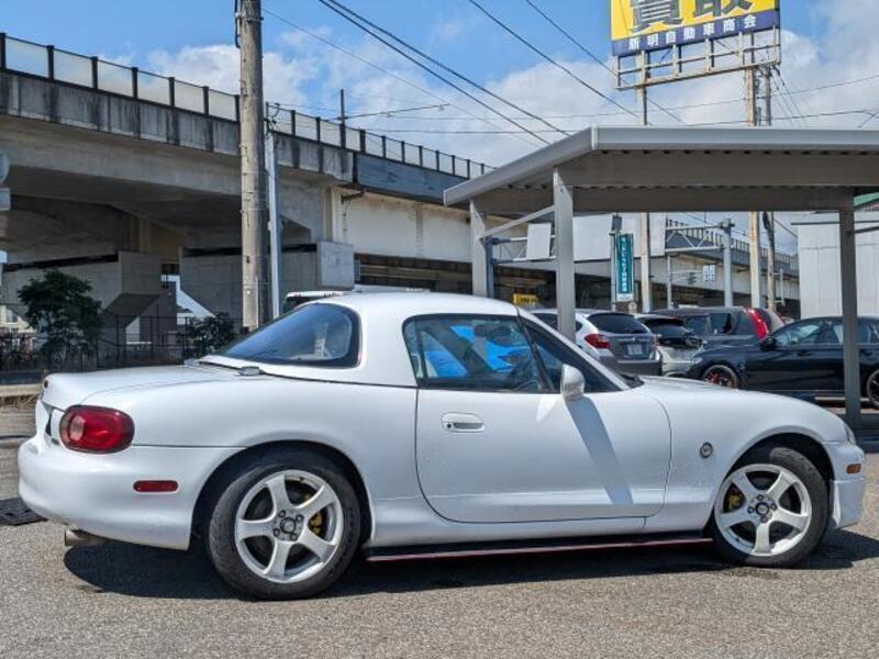 ROADSTER