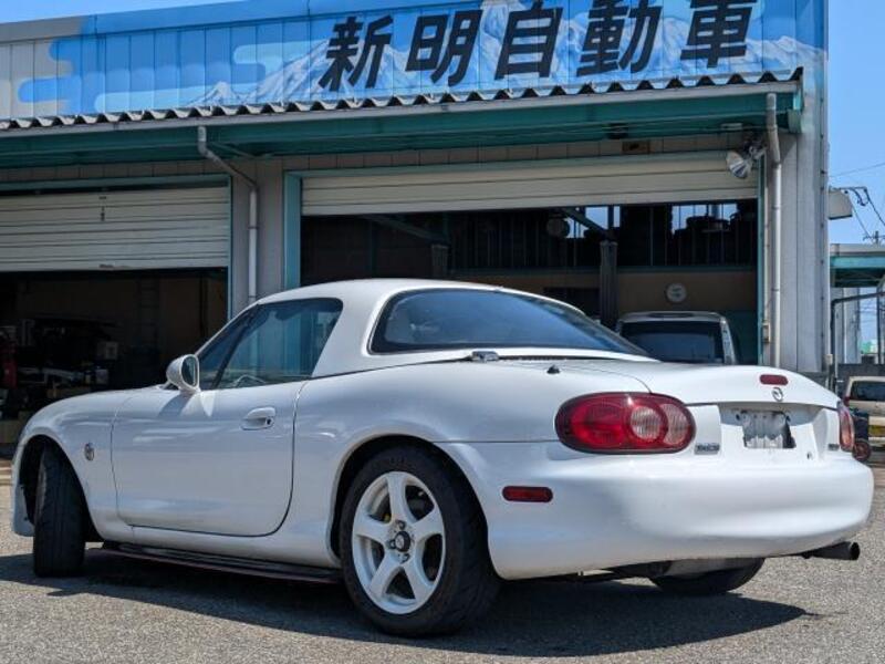 ROADSTER