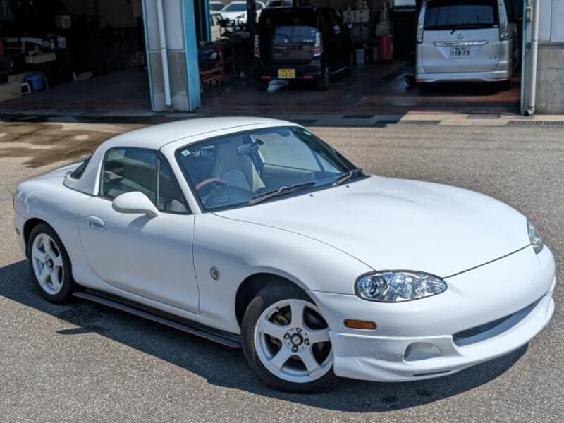 ROADSTER