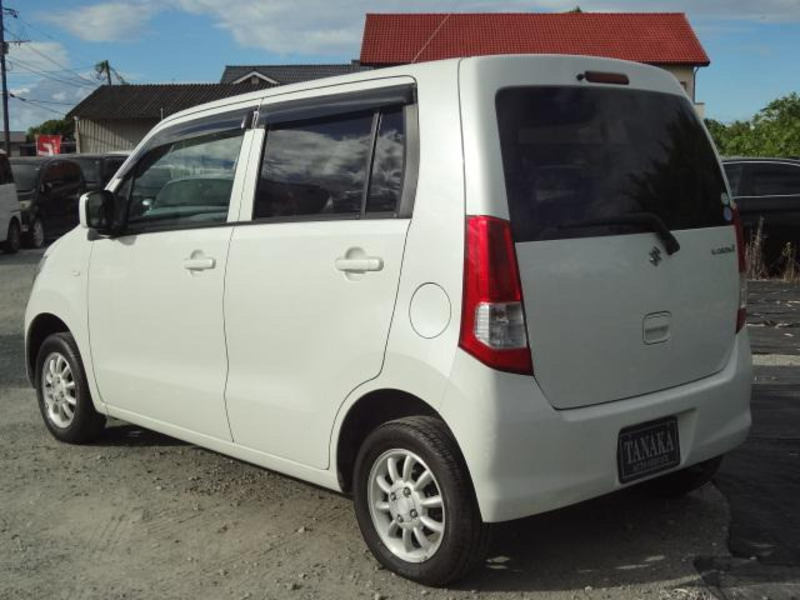 WAGON R