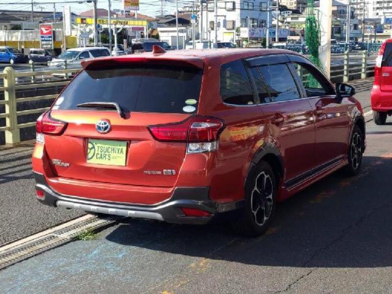 COROLLA FIELDER