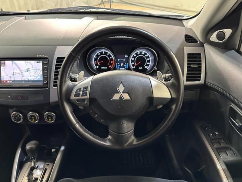 OUTLANDER
