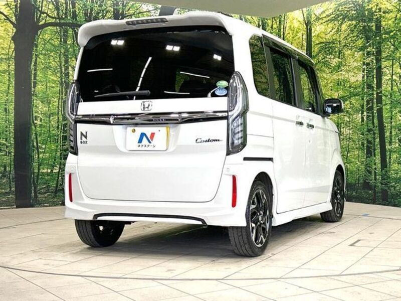 N BOX CUSTOM