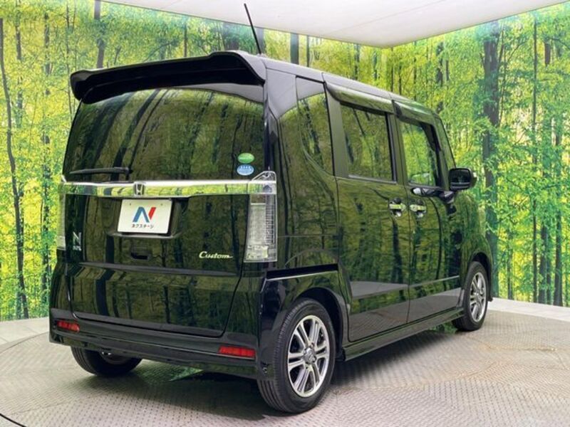 N BOX CUSTOM