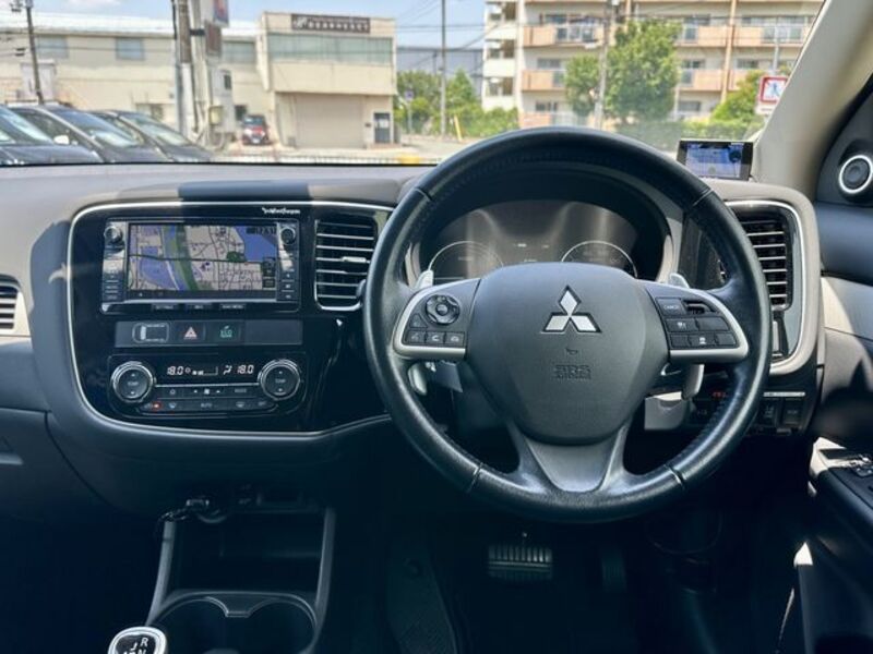 OUTLANDER PHEV
