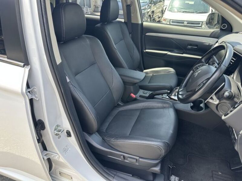 OUTLANDER PHEV