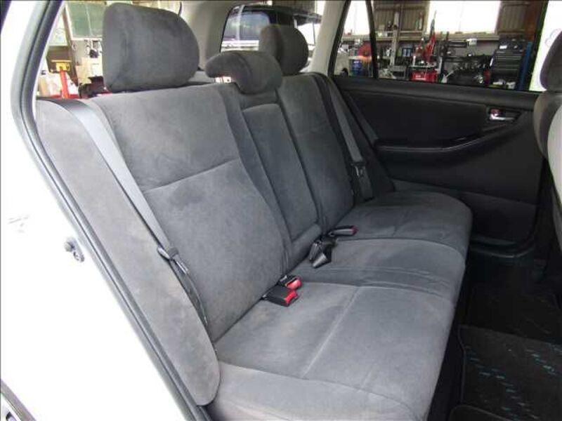 COROLLA FIELDER