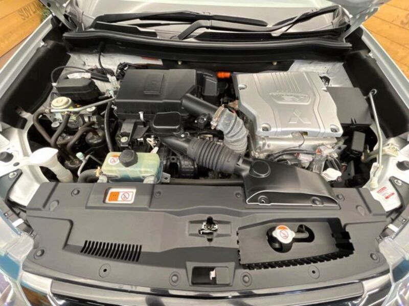 OUTLANDER PHEV