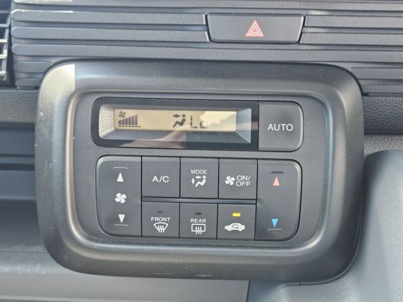 N-VAN