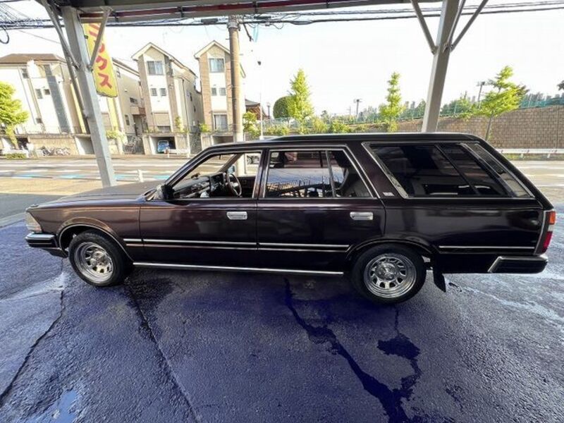 GLORIA WAGON