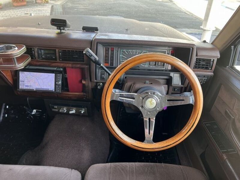 GLORIA WAGON