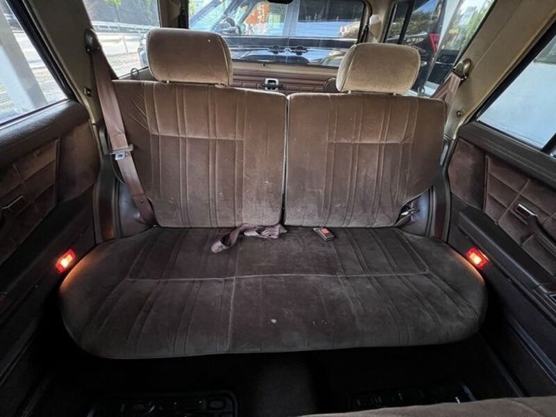 GLORIA WAGON
