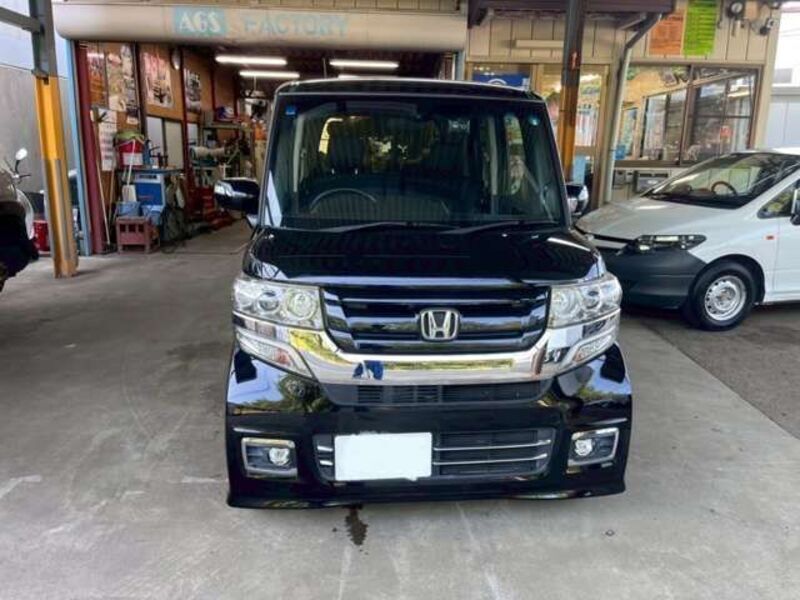 N BOX CUSTOM