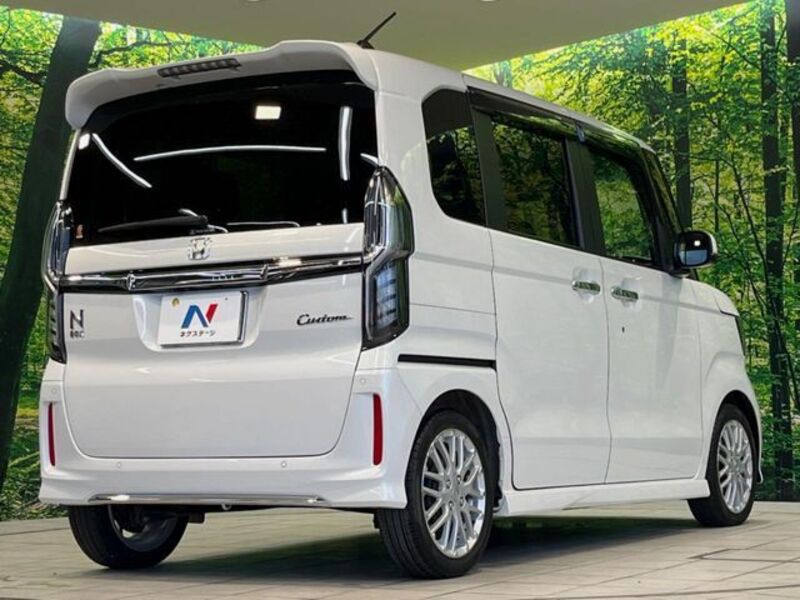 N BOX CUSTOM