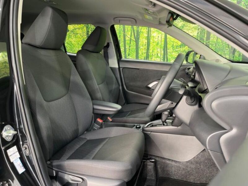 YARIS CROSS
