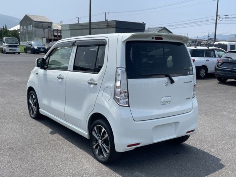 WAGON R