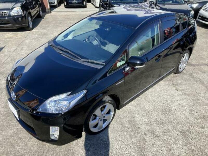 PRIUS-16