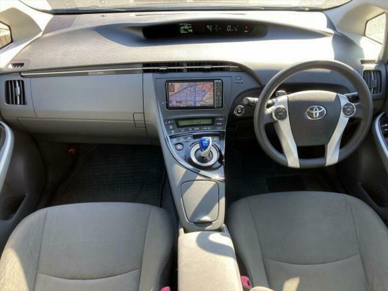 PRIUS-19