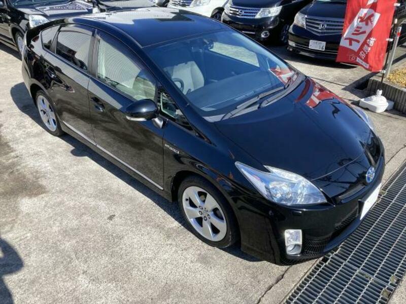 PRIUS-12