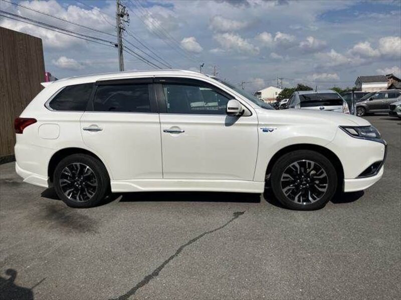 OUTLANDER PHEV