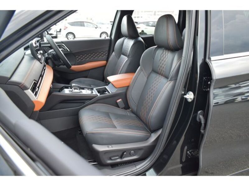 OUTLANDER PHEV