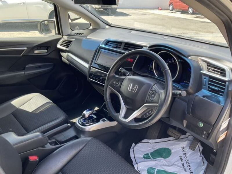 FIT HYBRID