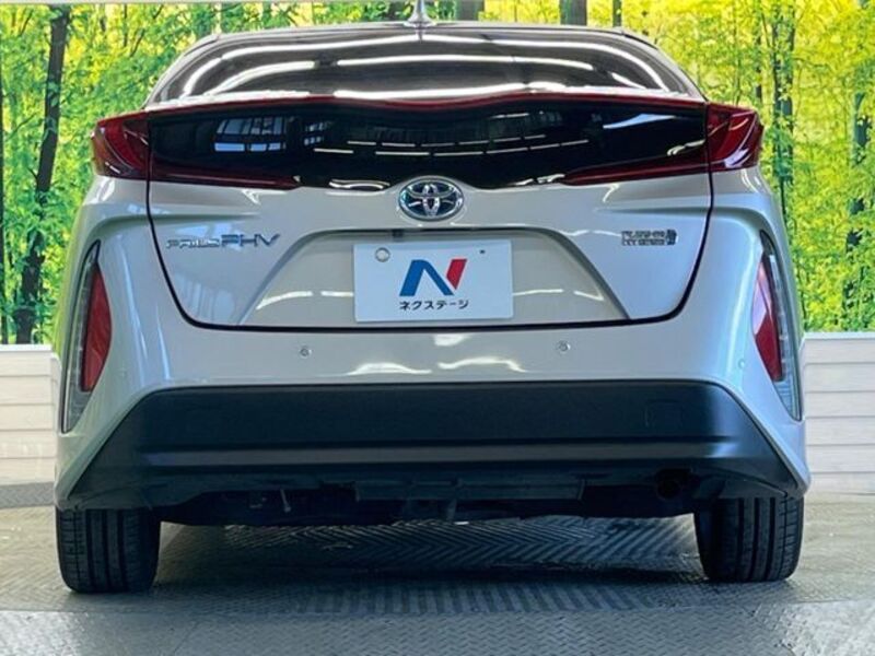 PRIUS PHV