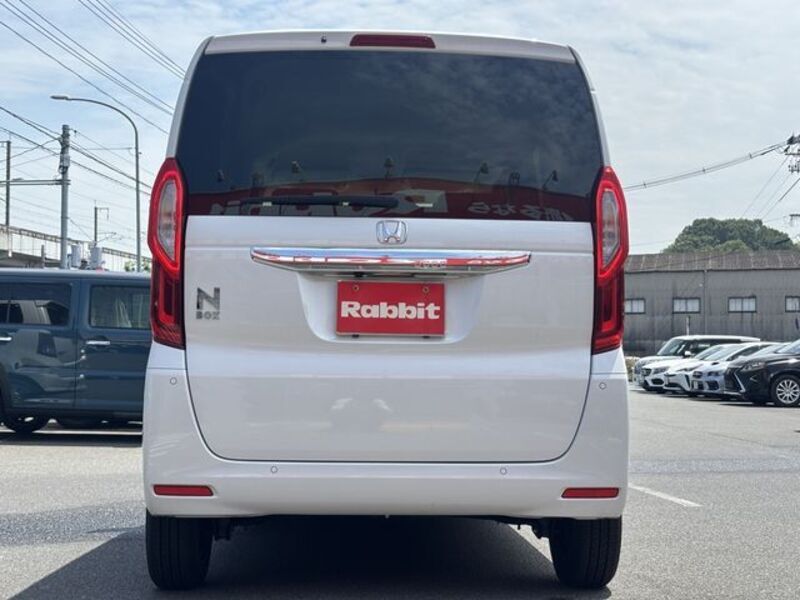 N BOX
