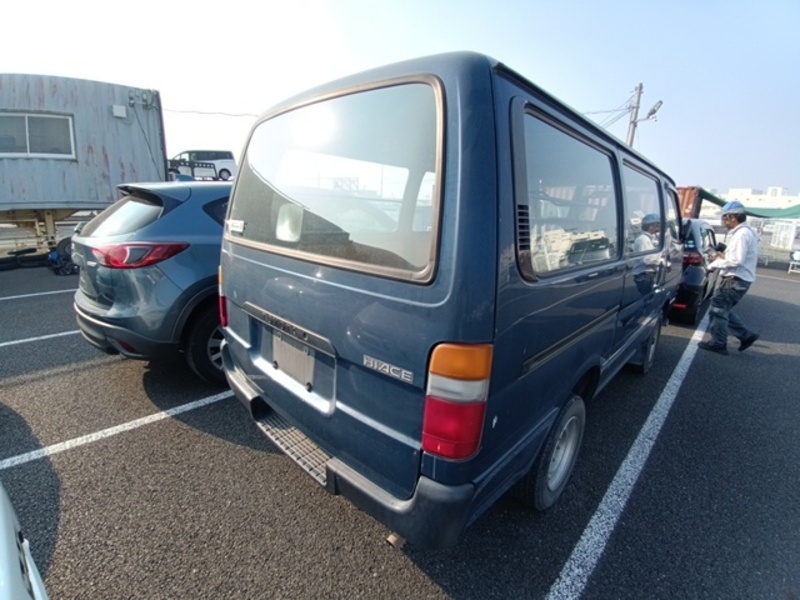 HIACE VAN
