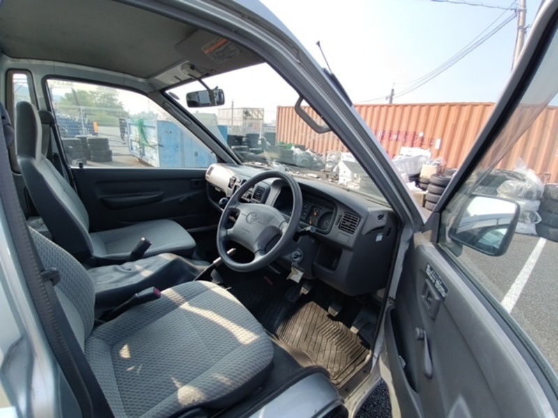 TOWNACE TRUCK