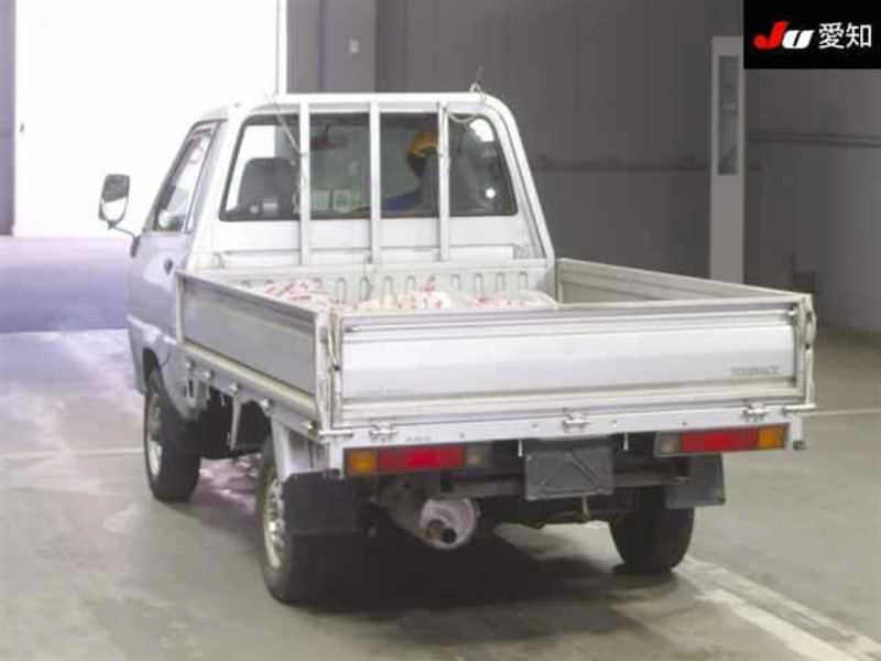 TOWNACE TRUCK