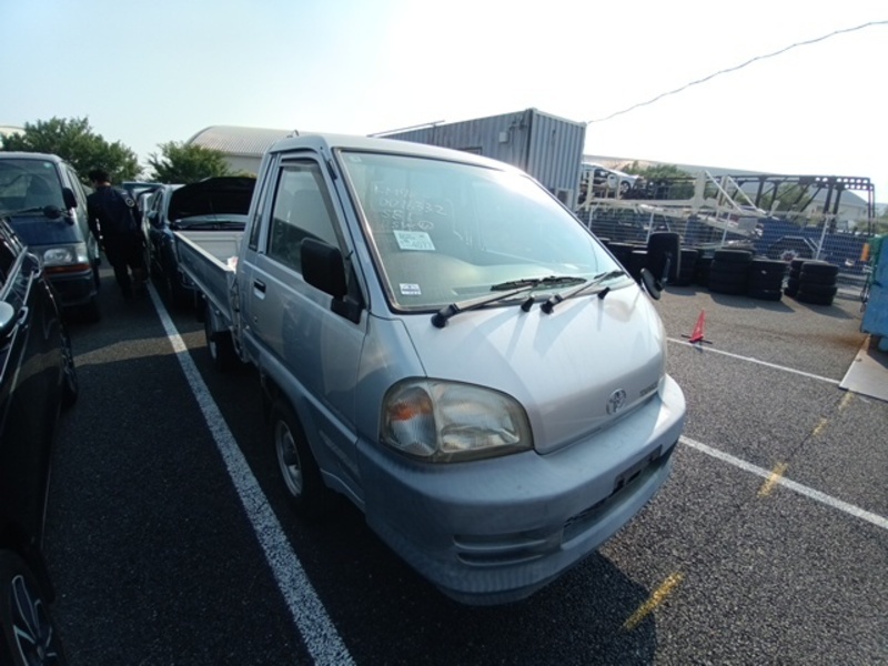 TOWNACE TRUCK