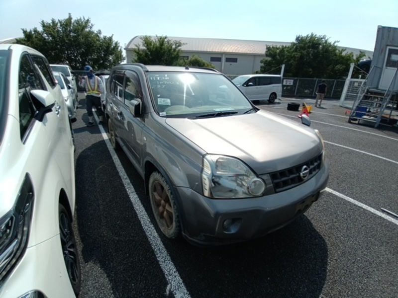 X-TRAIL