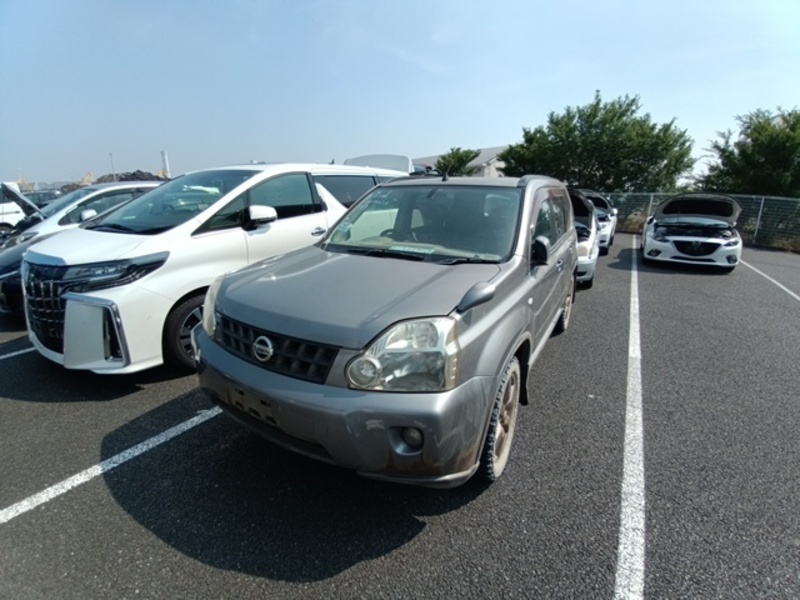 X-TRAIL