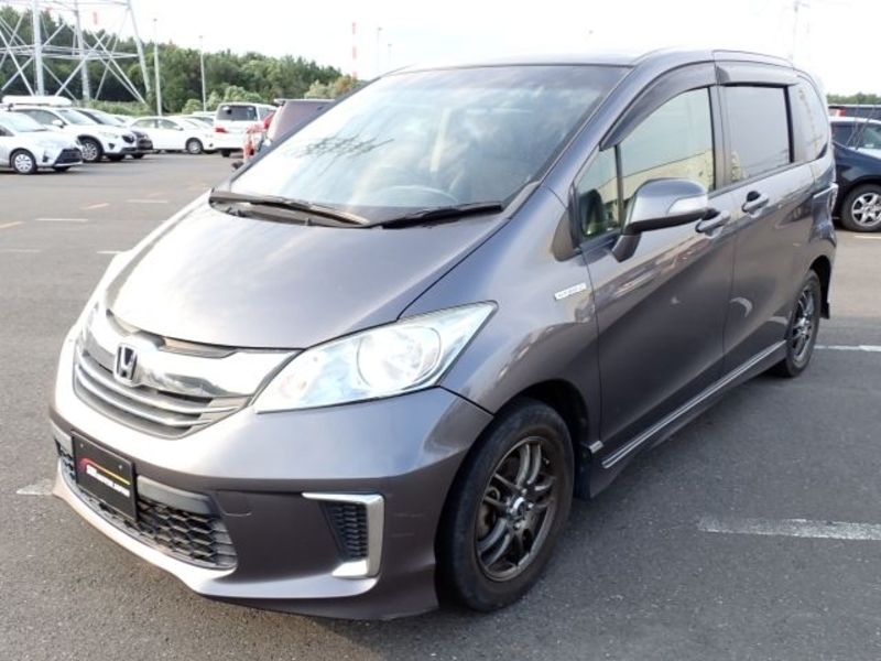 HONDA FREED HYBRID
