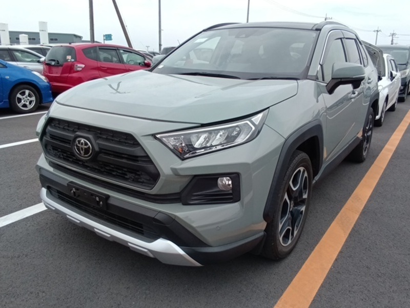 TOYOTA RAV4