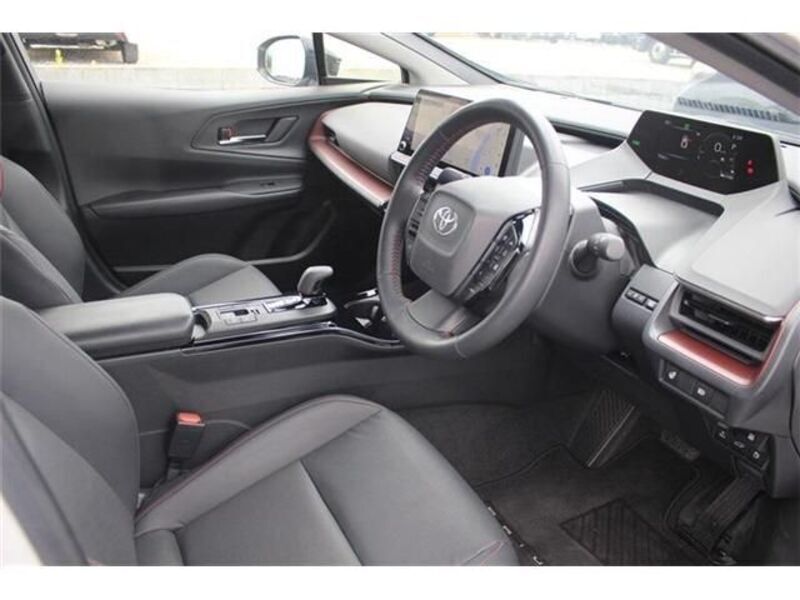 PRIUS PHV
