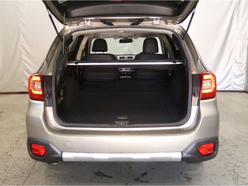 LEGACY OUTBACK