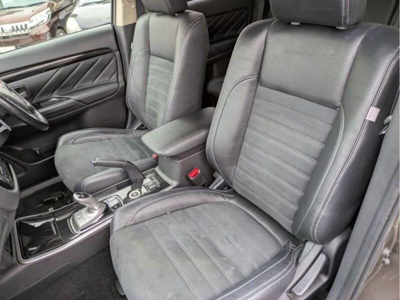 OUTLANDER PHEV
