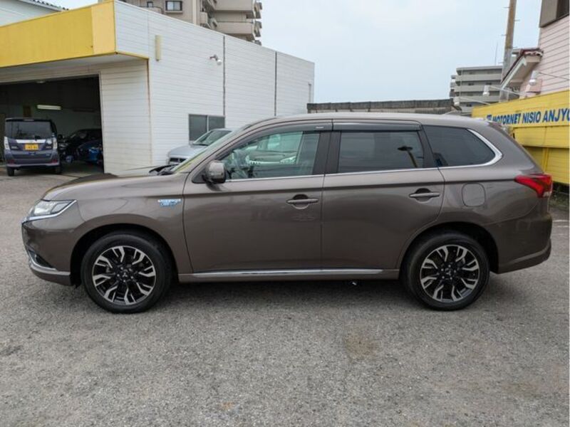 OUTLANDER PHEV