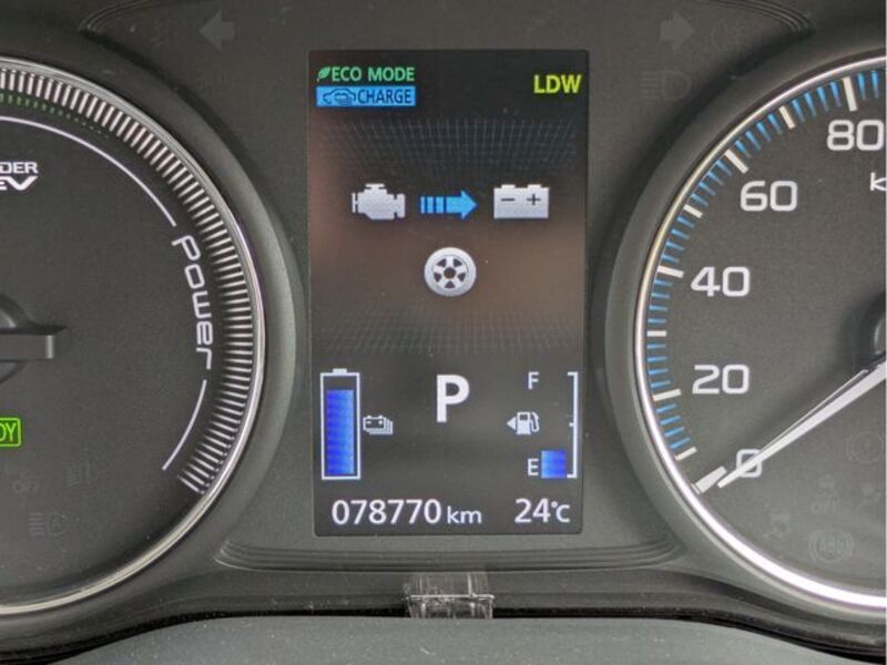 OUTLANDER PHEV