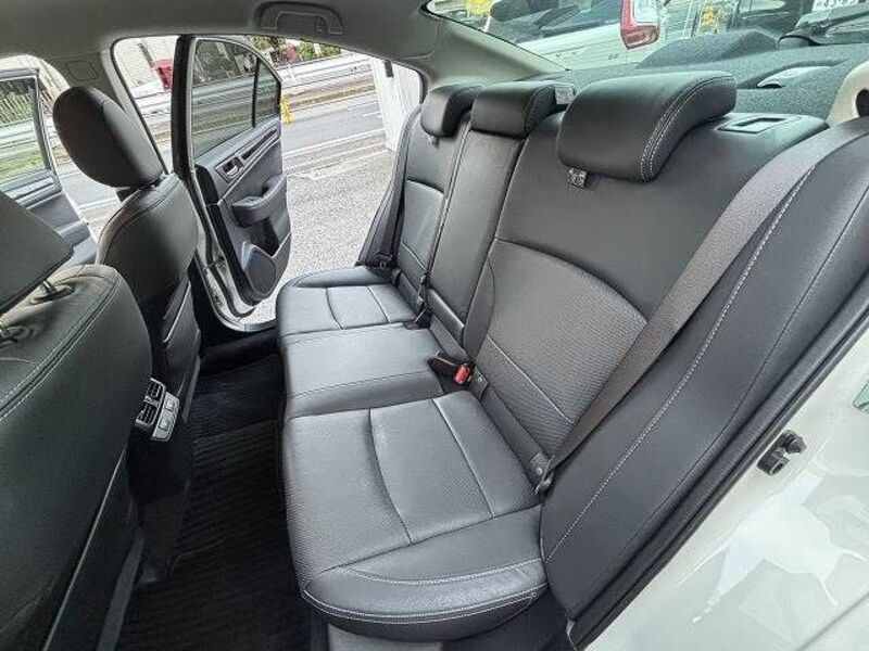 LEGACY B4