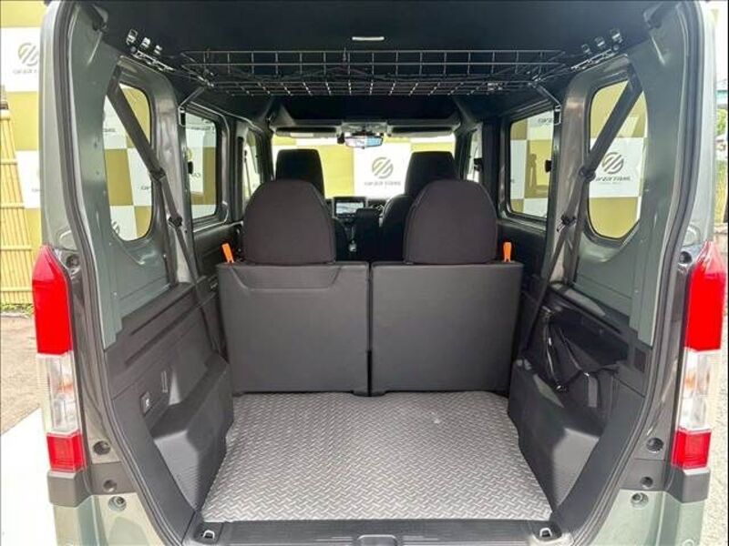 N-VAN