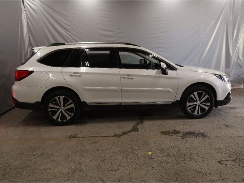 LEGACY OUTBACK
