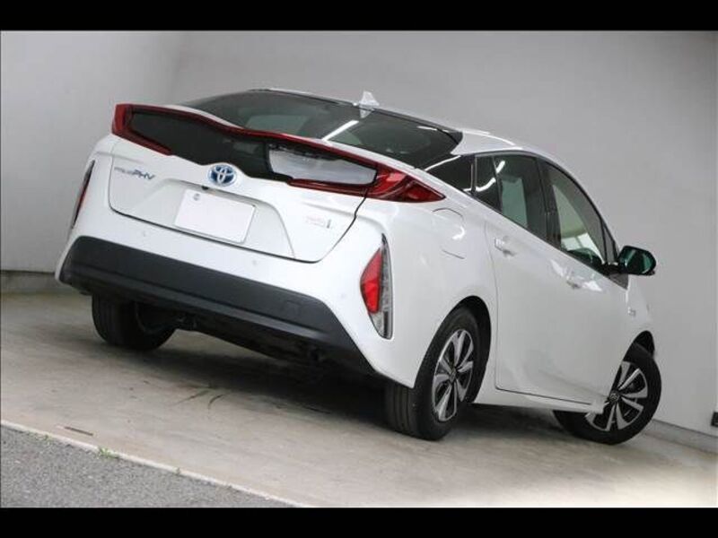PRIUS PHV