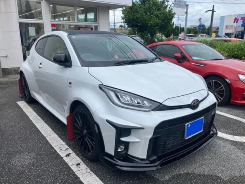 GR YARIS